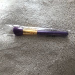 F.a.r.a.h Large Angeles Contour Brush 30F